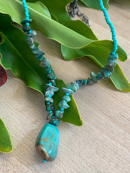Dyed Howlite Drop Necklace