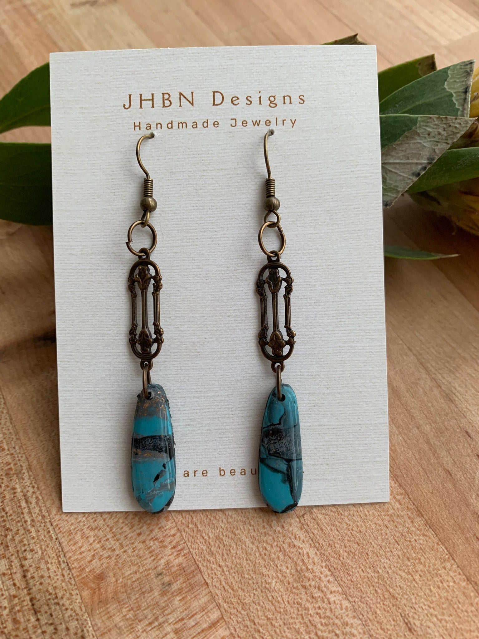 Turquoise Drops Art Deco Style Accent