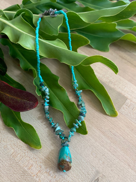 Dyed Howlite Drop Necklace